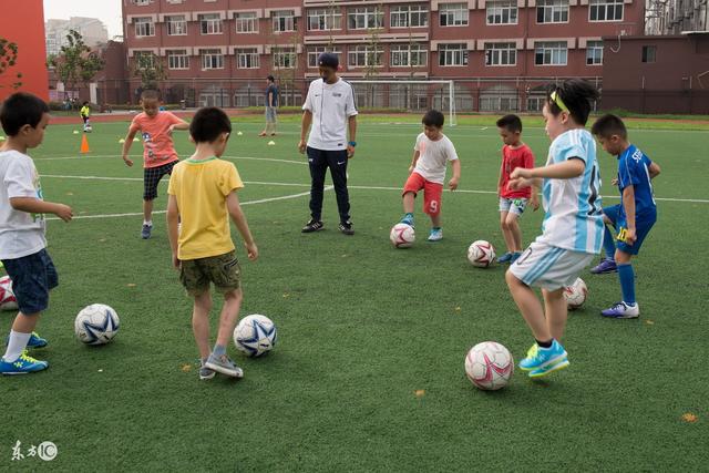 大师赛次日丁俊晖6杆50+救赛点 6-5逆转马叔进8强