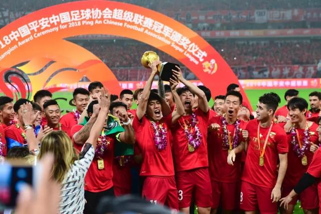 法国球员欧冠出场次数榜：本泽马居首，格列兹曼次席，姆巴佩第五